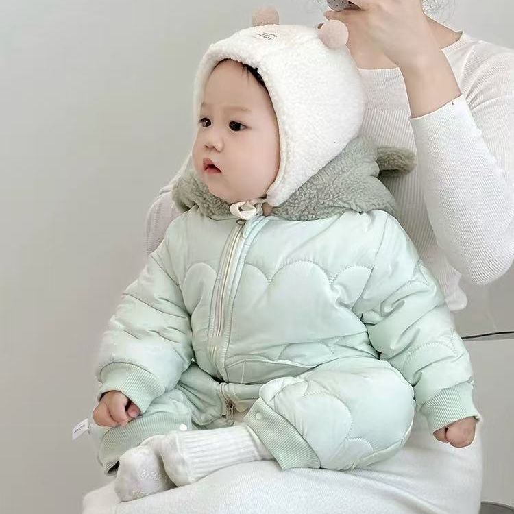 Winter warm baby rompers: autumn and winter onesies for boys and girls, fleece-lined winter infant outfits, warm bodysuits for outdoor wear