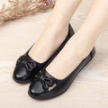 Comfortable leather shoes for middle-aged and elderly women - soft sole, flat, wear-resistant, waterproof, spring/autumn style - grandma shoes