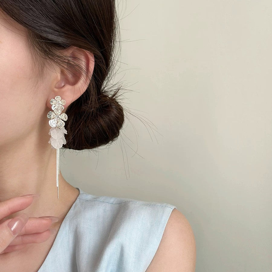 Zircon flower shell beach vacation style tassel long earrings for women, square and round face jewelry, 2026 new high-end design