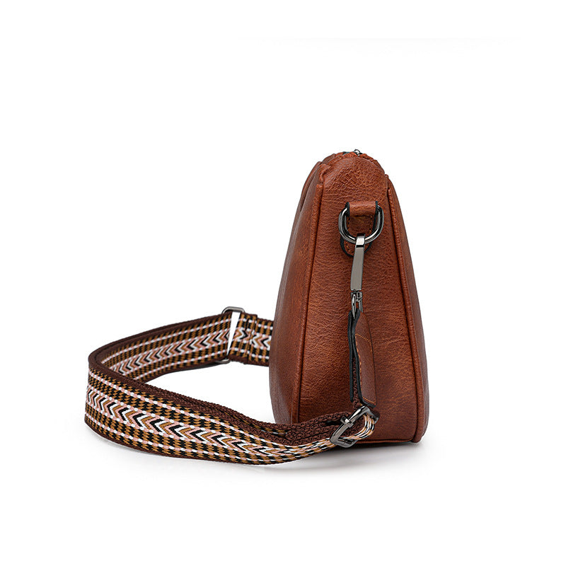 Fashion retro commuter shoulder bag 2024 new bag women's bag versatile popular Korean version women's messenger bag soft bag