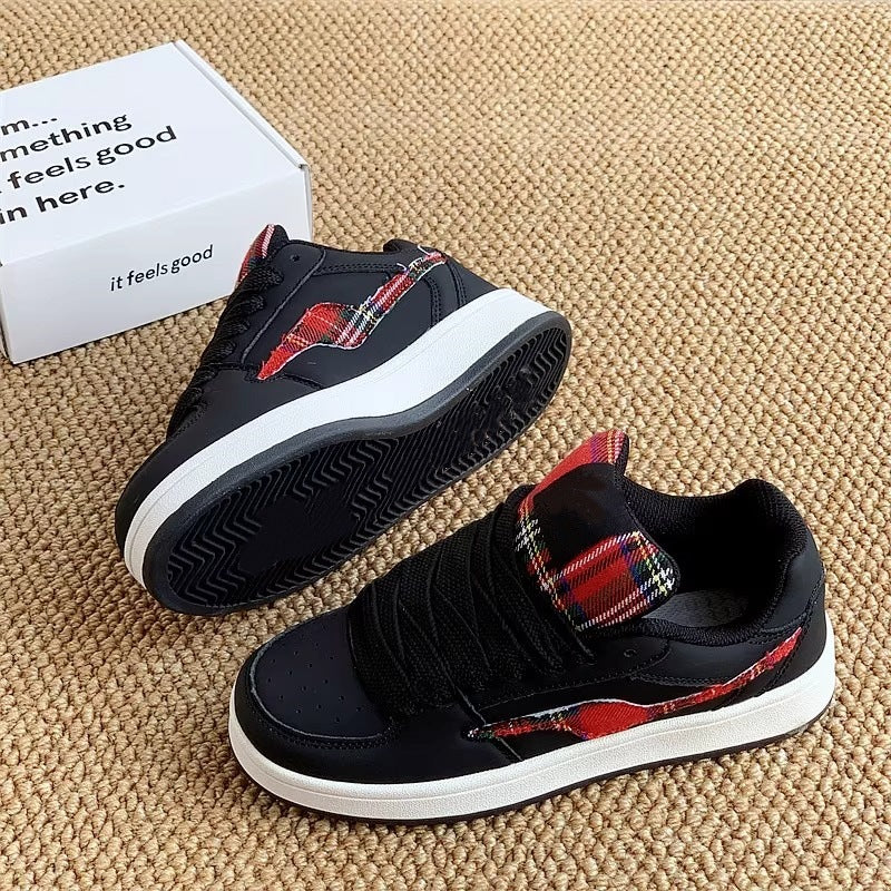 2026 summer black niche skate shoes - hot trending couple's style, korean street style, versatile casual retro loafers