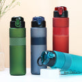 Factory-customized portable plastic water bottle, outdoor sports direct drink large capacity water jug, pop-up lid anti-scald space cup with straw