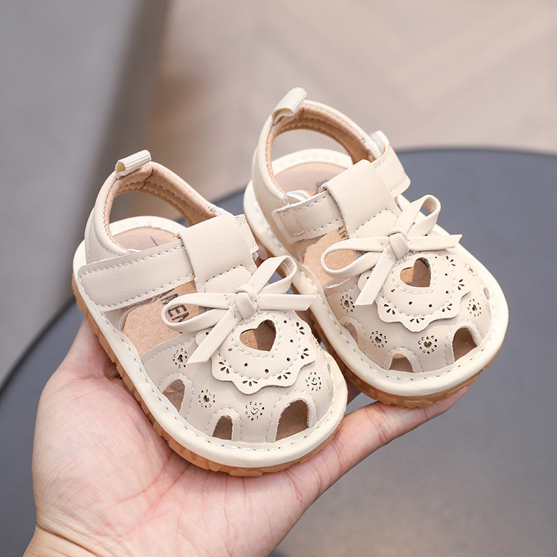 Girls' closed-toe sandals: new summer  collection - soft-soled, hollow-out princess shoes for little girls - trendy baby footwear