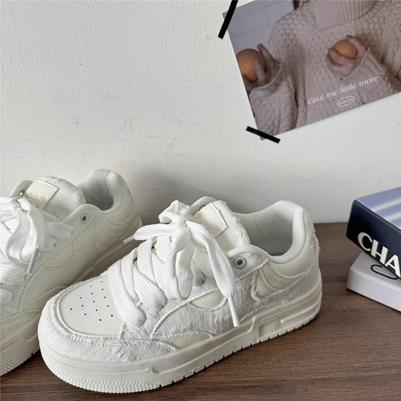 Niche platform white sneakers for women, 2026 new summer ins trendy retro versatile bread shoes, athletic casual skate shoes