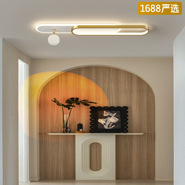[Strict selection] The sun never sets, the setting sun, the aisle light, the corridor light, the modern simple long balcony, the coat and hat, the mural ceiling light