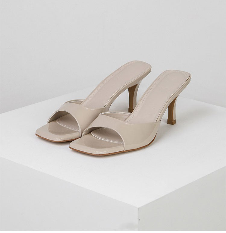 Patent leather high heel sandals women's 2023 summer new british style square toe stiletto heel outdoor plus size women's slippers