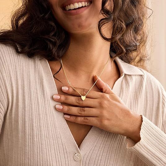 European and american fashion heart-shaped 26 letter minimalist necklace creative versatile peach heart pendant short clavicle chain women's gift