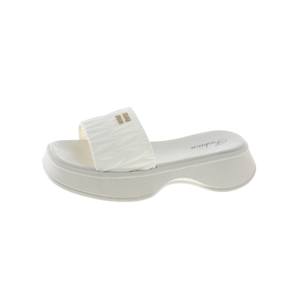 hot-selling 2026 new women's slippers, summer outdoor wear, thick-soled, non-slip, fashionable and versatile sandals, women's export