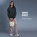 Women's fall/winter oversized crewneck sweatshirt - effortless style, commute-friendly, casual, versatile, warm pullover with fleece lining - d25156