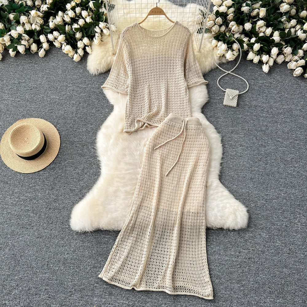 Korean style hollow-out age-defying set: women's loose-fit versatile crew neck short sleeve knit top + waist-defining bodycon fishtail midi skirt