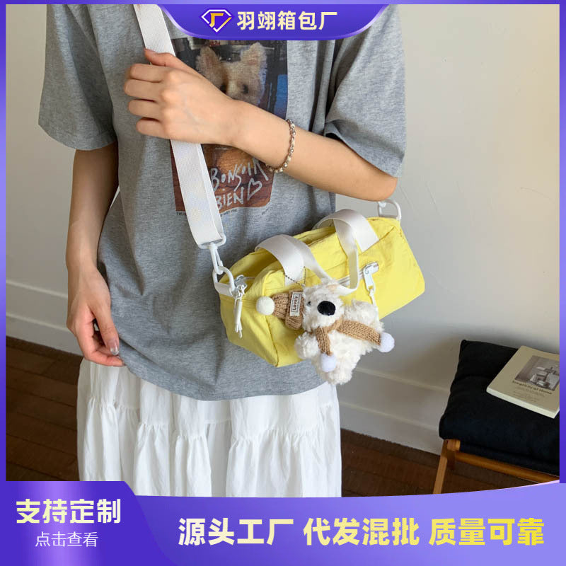Foreign trade Japanese light casual nylon cloth portable small bag women's 2025 new shoulder messenger bag bowling bag