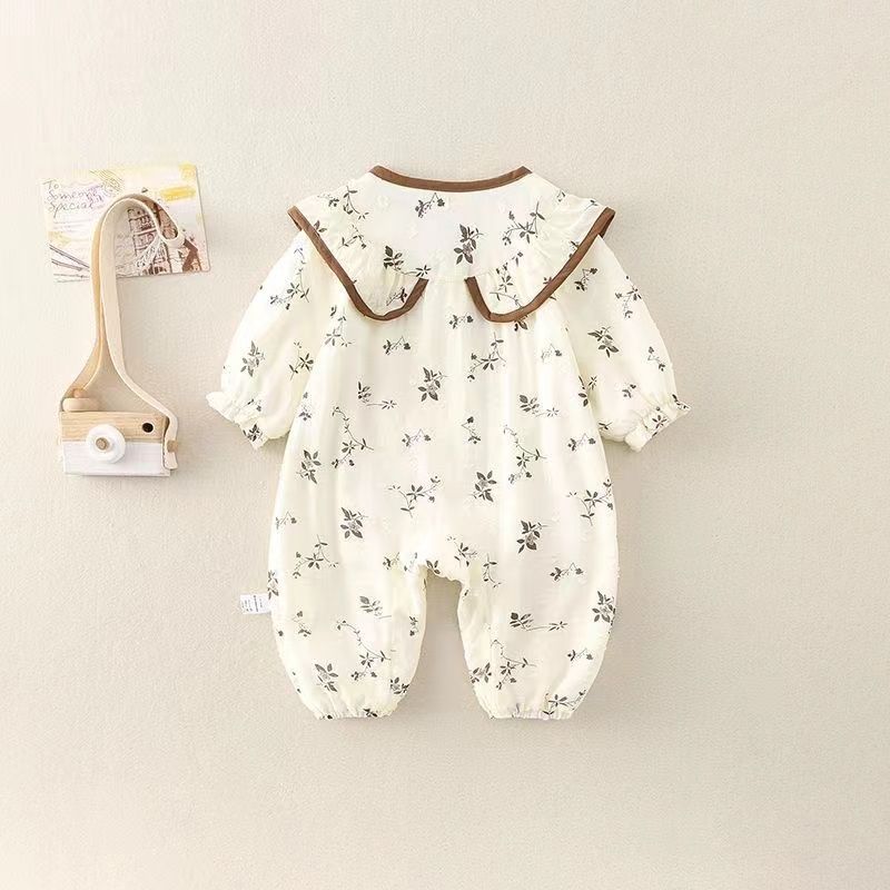 Baby girl's stylish romper, perfect for full-month celebrations, 100-day milestones, princess outings, and as a spring/autumn outdoor crawler suit