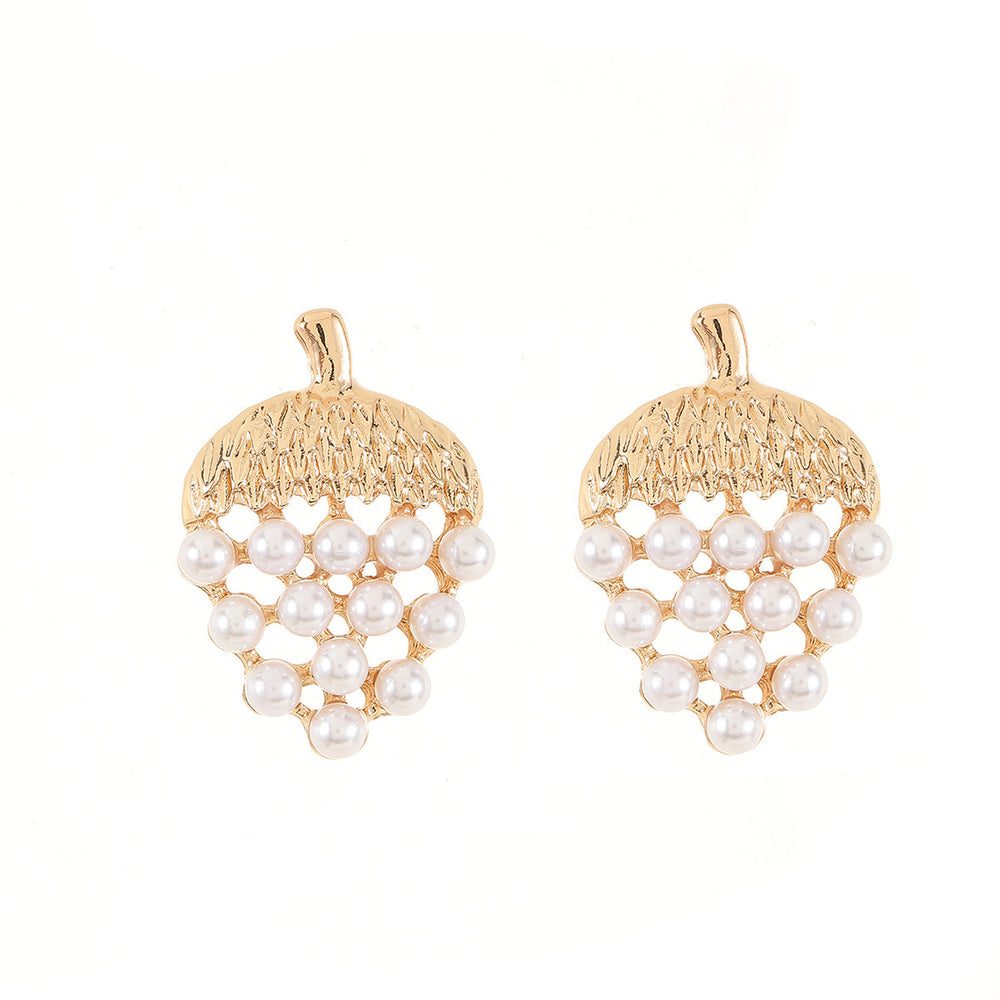 Wholesale pearl stud earrings for women - european and american fashion, statement earrings with a high-end feel, geometric irregular flower and heart earrings for women