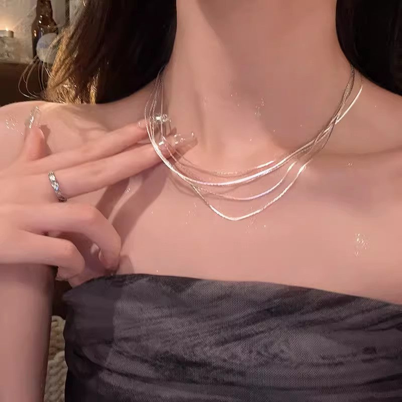 Multi-layered tassel snake bone chain jewelry metal necklace for women french cold style necklace accessible luxury accessories clavicle