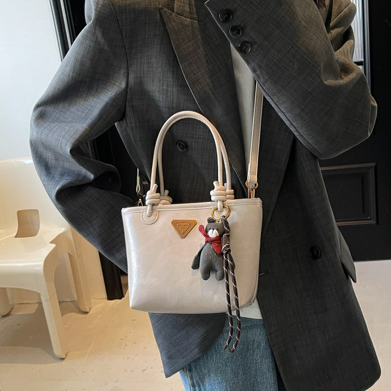 Foreign order high-end sense retro Maillard small bag women's 2025 new autumn and winter versatile messenger bag portable bucket bag