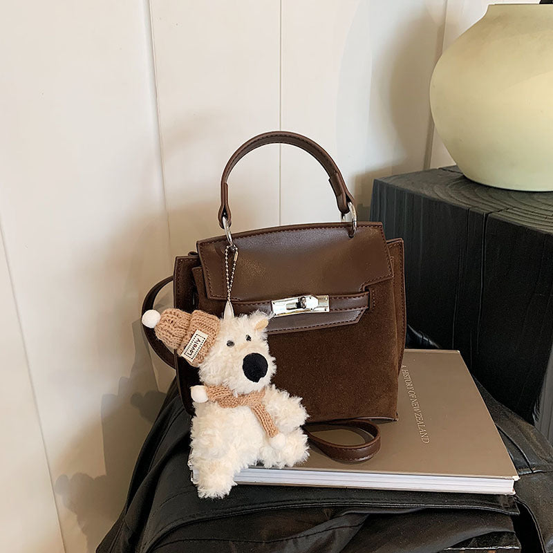 Retro niche suede bag women's 2025 new autumn and winter versatile messenger bag super fire handbag small bag