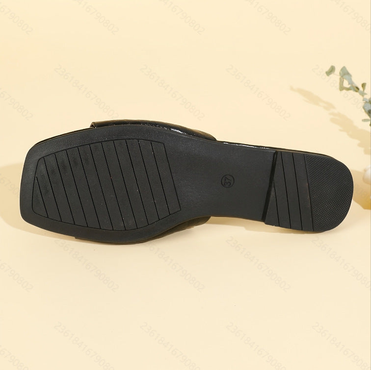 Slippers summer 2025 new arrivalfashionnon-slip women's outwear flats sandals summer