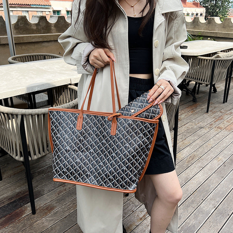 Commuter to work Large capacity tote bag women's 2025 new spring and summer retro fashion shoulder bag Casual commuter women's bag