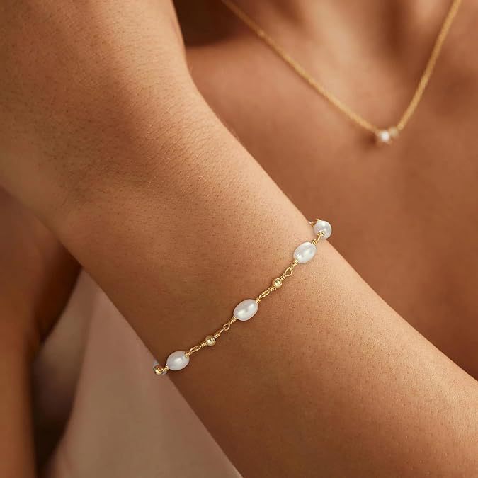 Bestselling european and american pearl bracelet: trendy, chic, new arrival, party jewelry, vintage-style, versatile, party gift for women