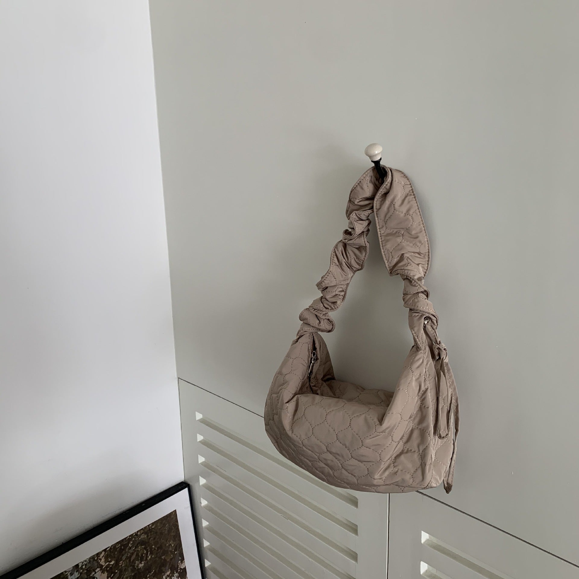 Bag new Korean version single shoulder bag embroidered lattice dumpling bag oblique span bag pleated drawstring small fresh temperament versatile women's bag