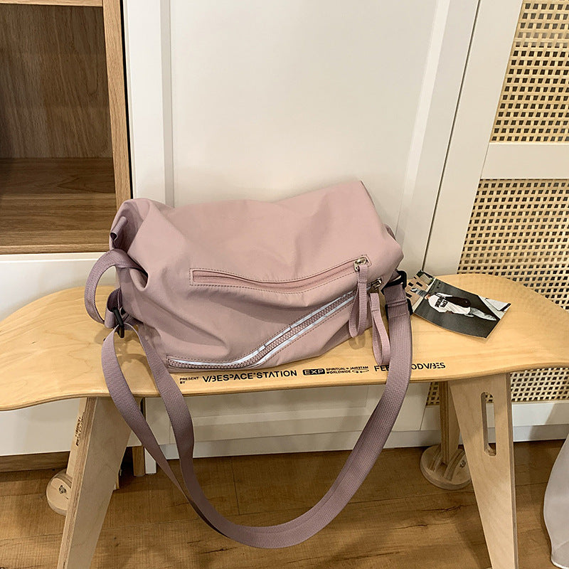 New large-capacity sports portable yoga fitness bag multi-functional shoulder messenger bag fashionable versatile pillow bag