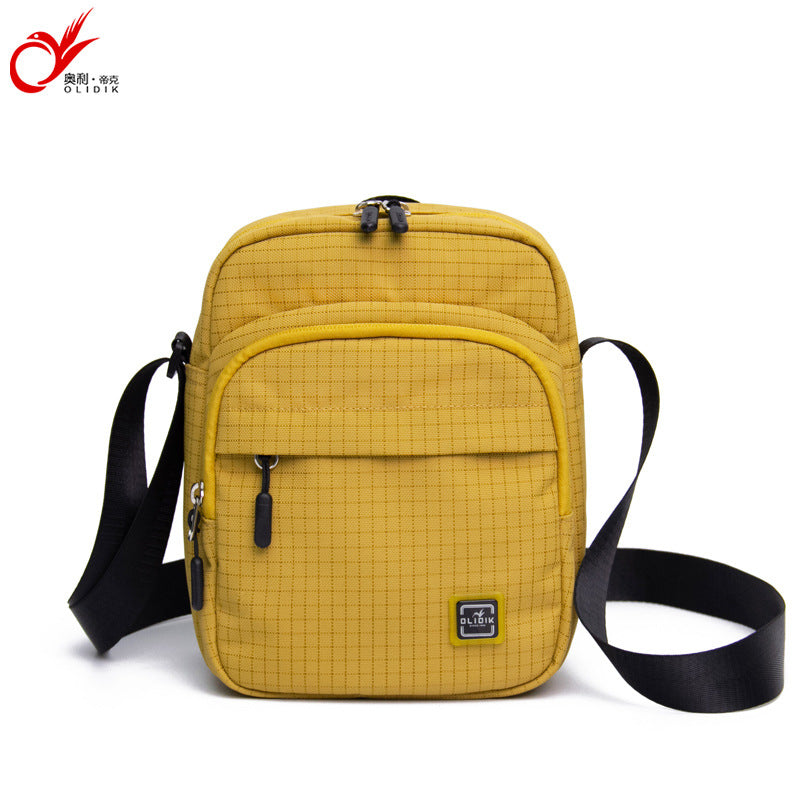 Shoulder bag wholesale casual messenger bag men's and women's models go out portable small backpack multi-functional versatile small satchel men's