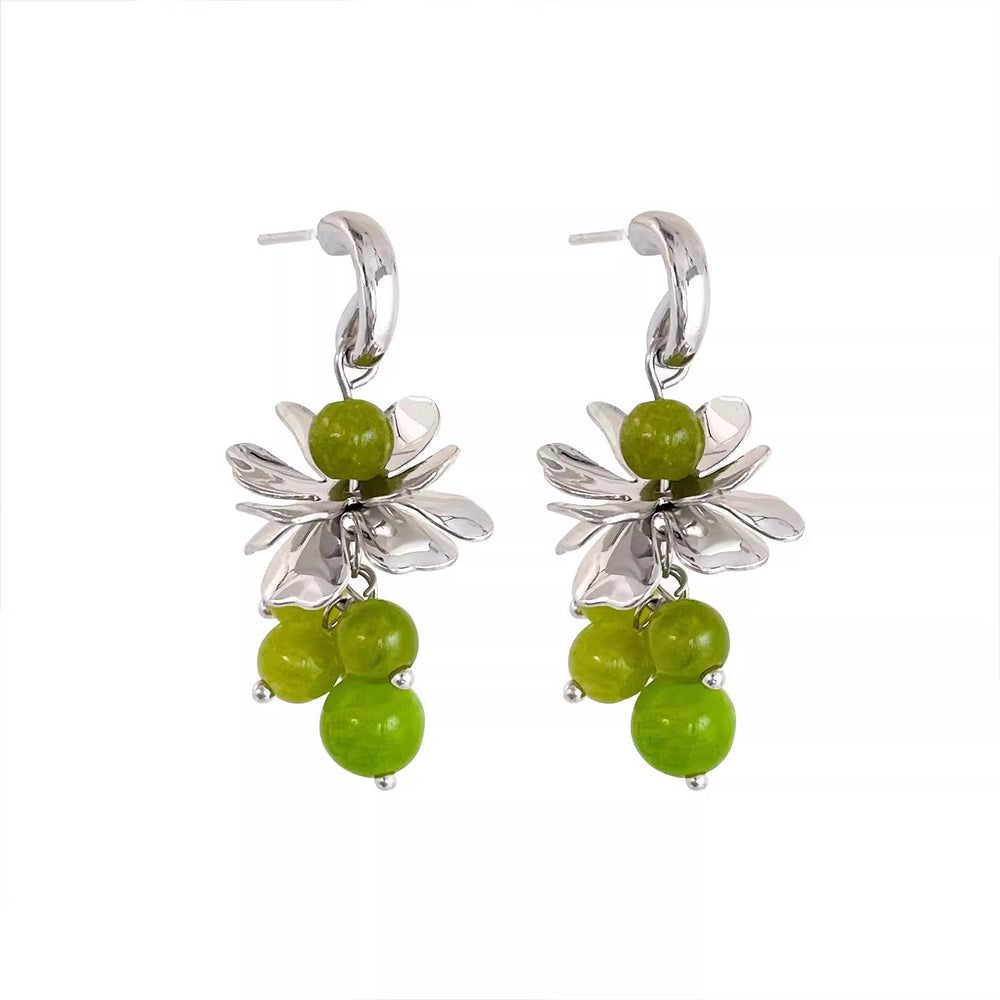 Forest style summer green grape bunch earrings for women, cool and niche, high-end earrings, stylisheasiest for matchelegant earrings