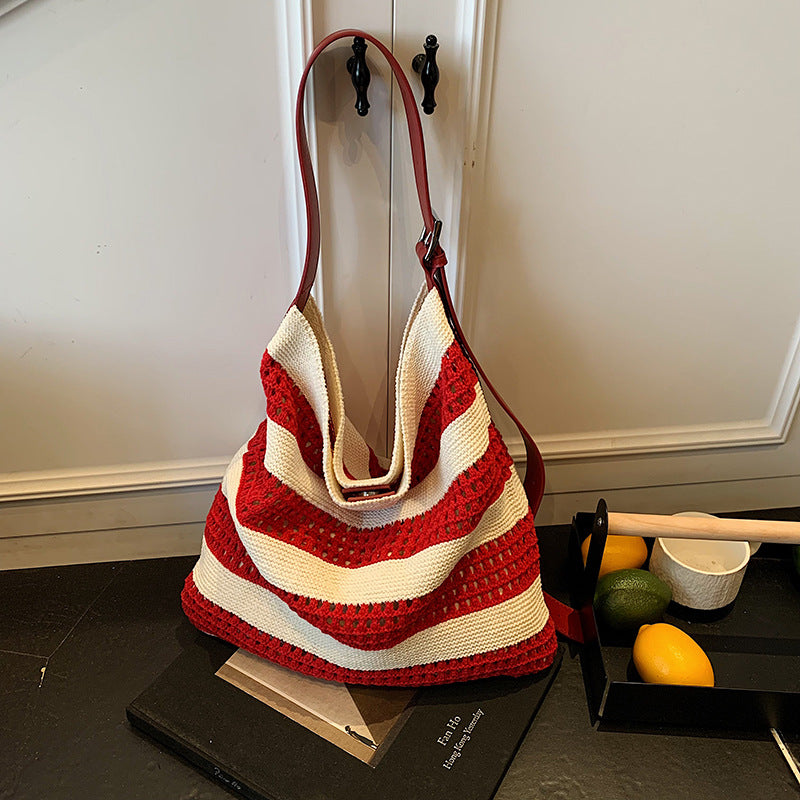 Foreign order Lazy wind knitted bag women's 2025 new commuter striped shoulder bag large capacity messenger bag tote bag