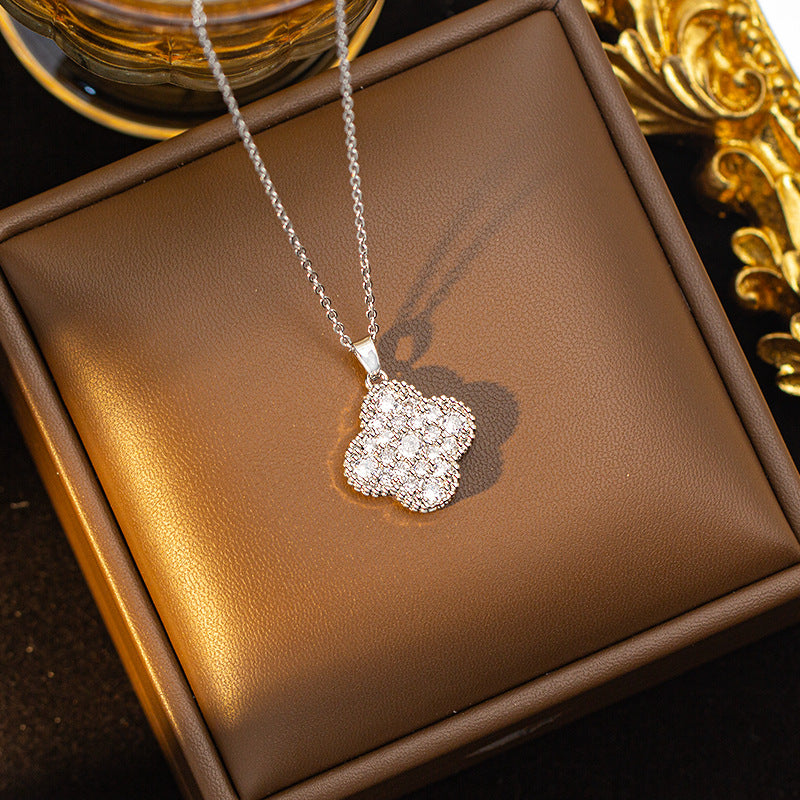 Copper inlaid zirconium four-leaf clover necklace for women, titanium steel real gold plating popularinsfashion flower exquisite sweater chain jewelry