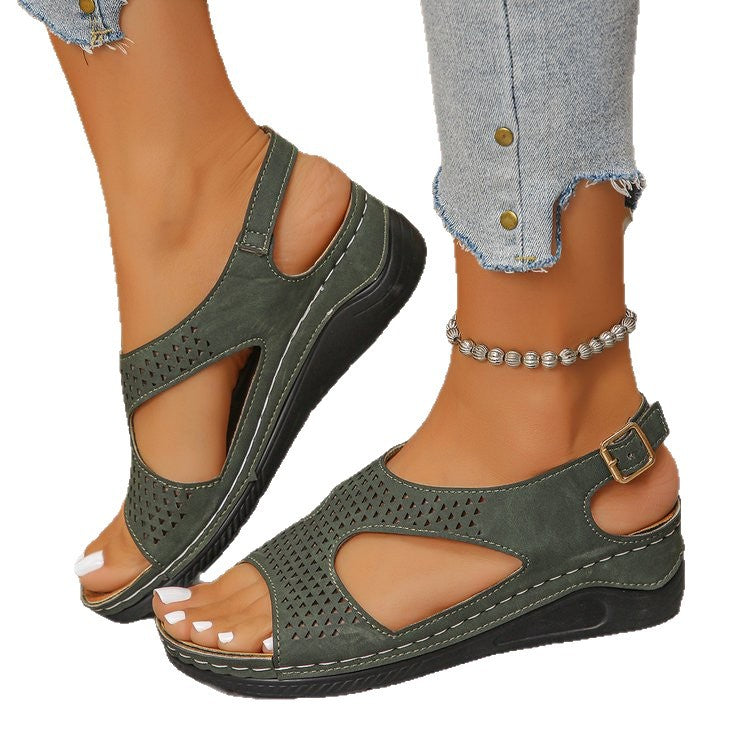 summer new arrival: plus size chunky sole sandals for women, sizes 36-43. wholesale available. dropshipping to  and