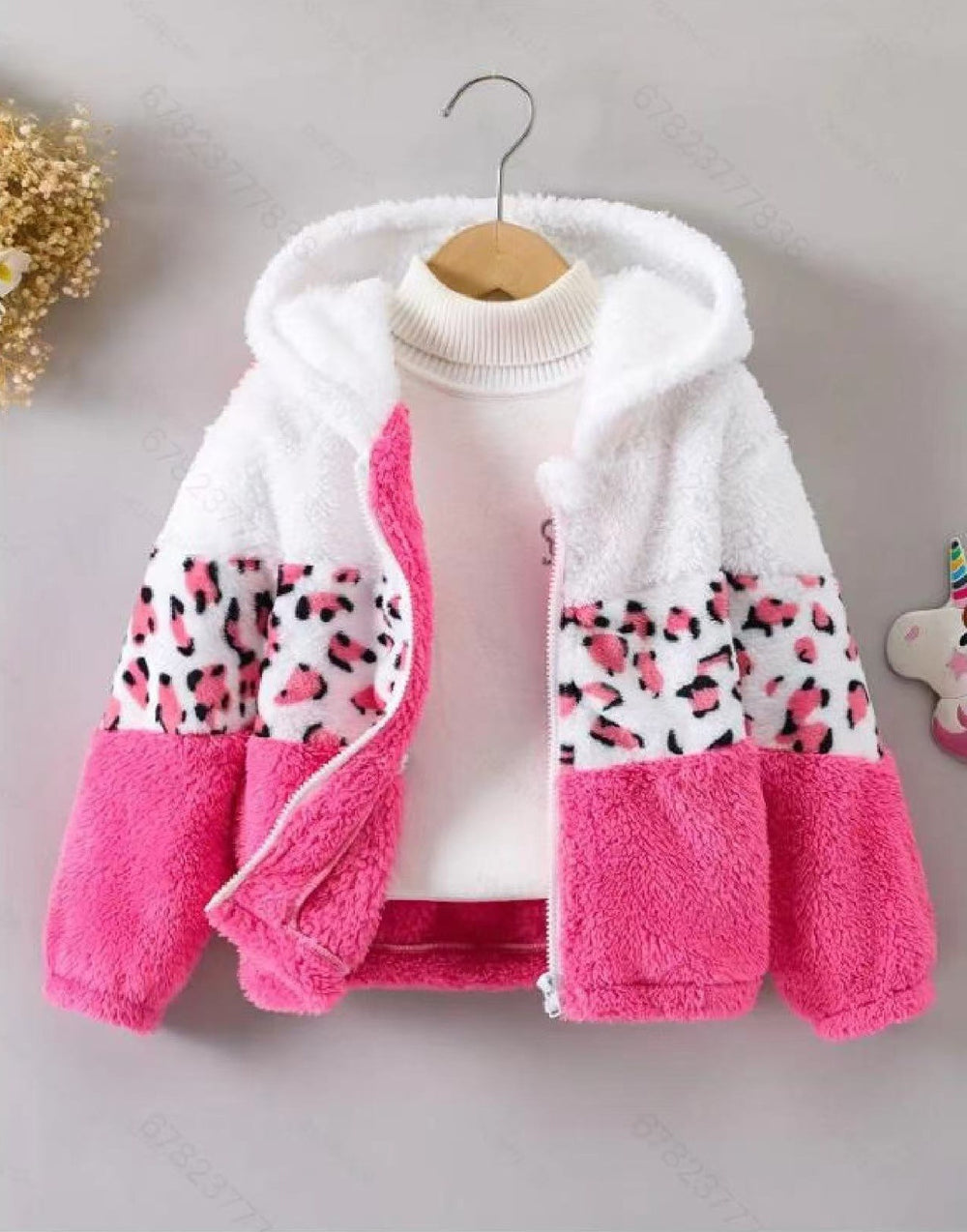 Girls' autumn/winter clothing: cute girls' fleece-lined outerwear, princess fuzzy sweater coat