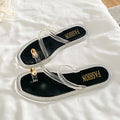 New gold buckle crystal thong sandals - women's summer outdoor wear, trendy, versatile, and non-slip crystal jelly slippers