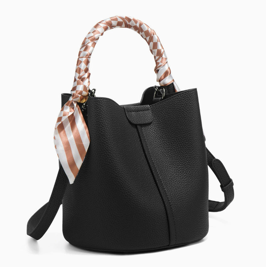 Bucket bag women's small bag 2025 new spring/summer niche design commuter bag handbag high-end crossbody bag