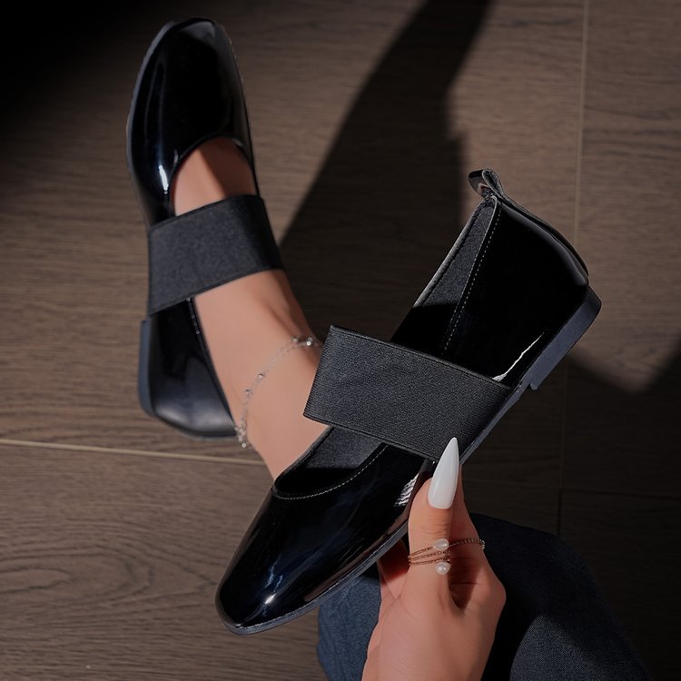 spring/autumn new arrivals: plus-size women's flat shoes for cross-border e-commerce. sizes 36-43 available. wholesale options available. dropshipping to  and
