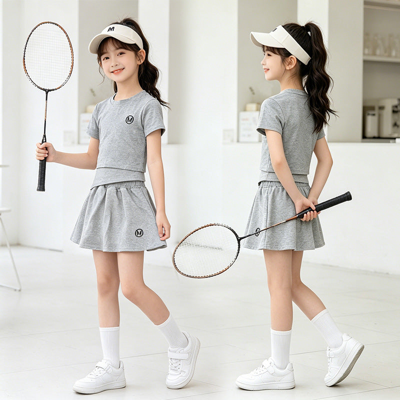 Girls' skirt-pants set, new  summer collection: stylish short-sleeve two-piece outfit for mid-to-large children, combining sporty and trendy fashion