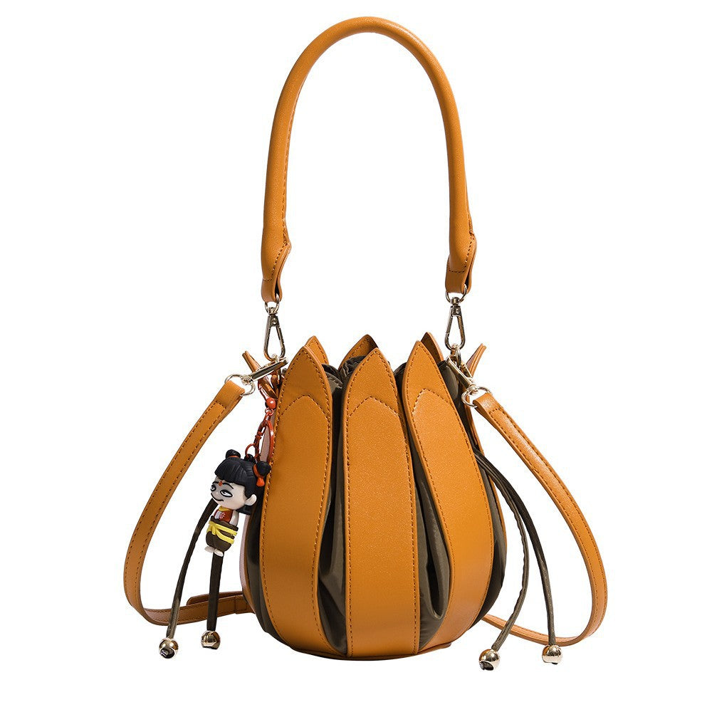 High-end fashion lotus bucket bag 2025 new niche creative shoulder messenger bag foreign fashion popular women's bag