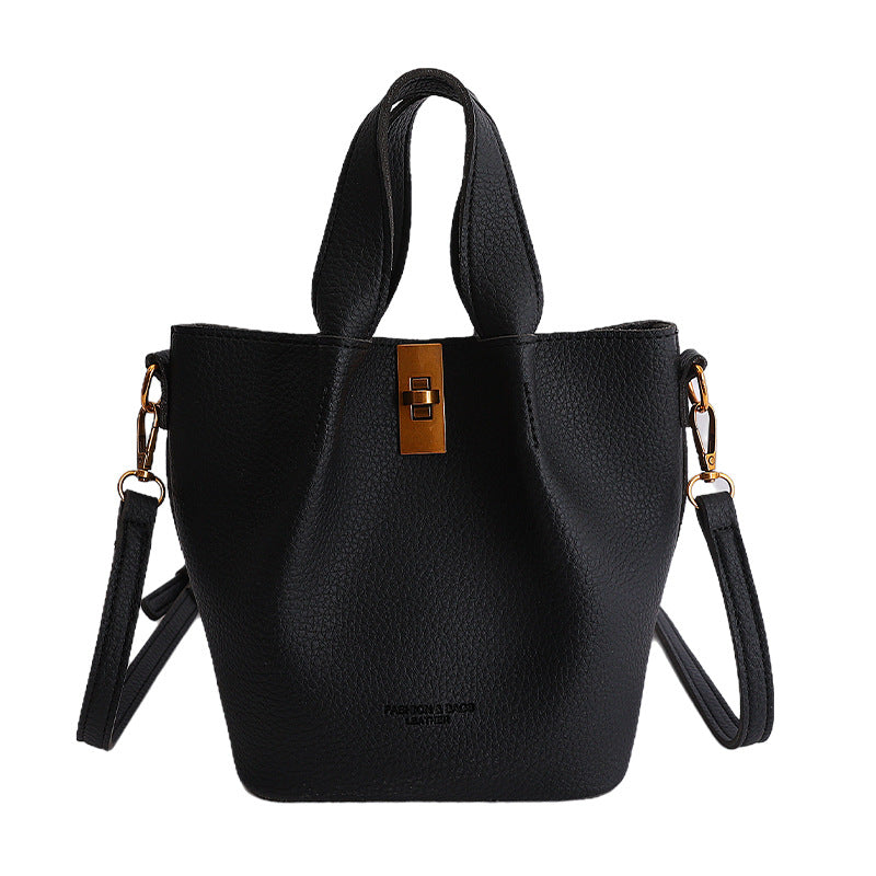 Classy sense of niche hand-carrying bag for women 2026 spring new arrivalaccessible luxury texture shoulder bag large capacity work clothing crossbody bag