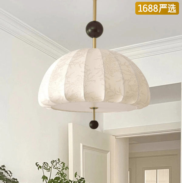 [Strict selection] French cream Nanyang style fabric chandelier medieval creative personality living room bedroom study cloakroom