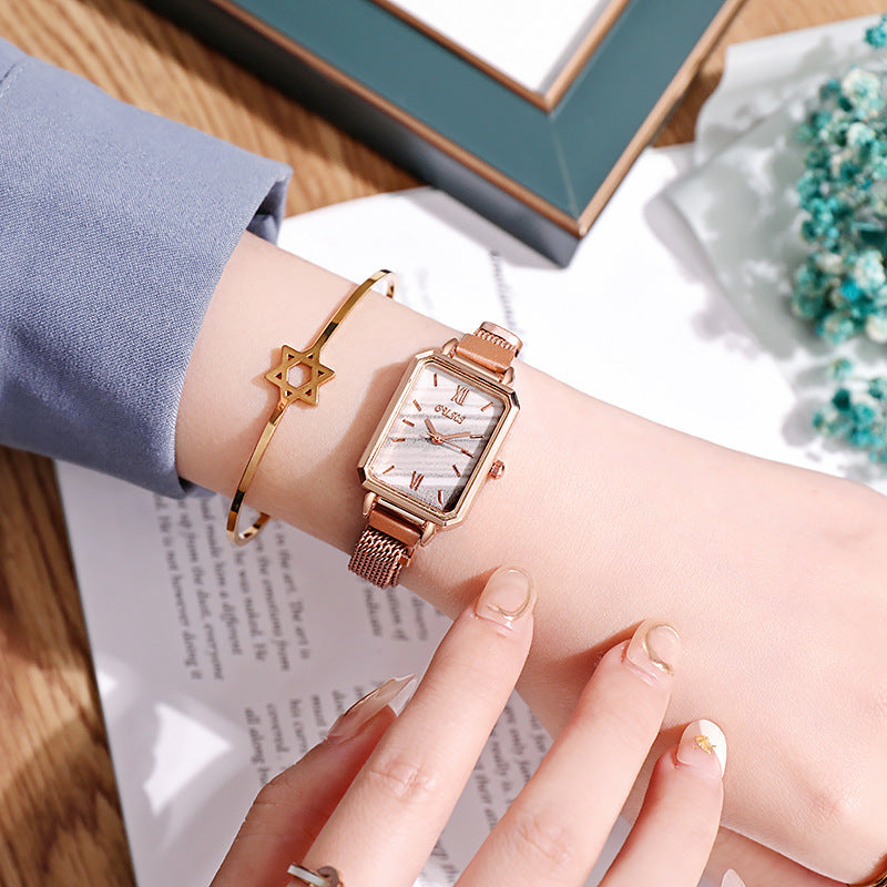 Live broadcast popular douyin sales retro elegant women's watch wholesale watch women's small square watch women's watch small green