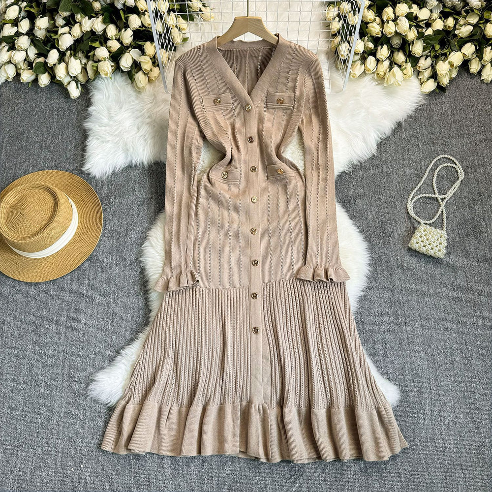 Elegant knitted dress: new autumn/winter  collection - high-end long sleeve, cinched waist maxi dress with v-neck and ruffle hem