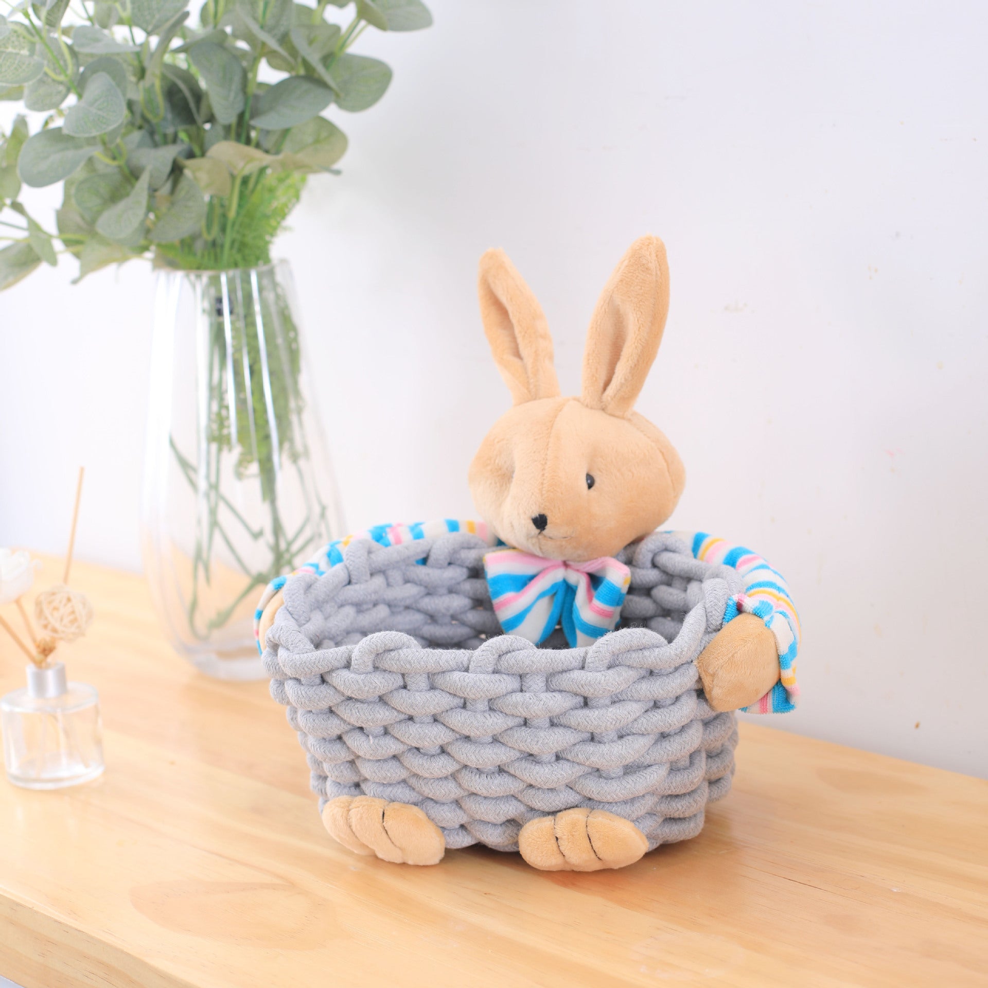 ins desktop storage small bucket skin care products notebook dining table simple pen holder girl heart storage box office