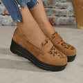Exportnew arrival leopard print color matching thick soleflats women's retro mid-mouth plus size slip-on lazy loafers  supply