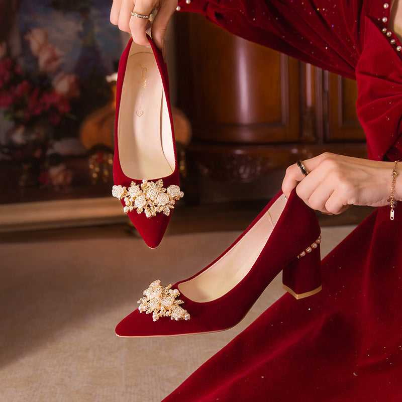Xiuhe wedding shoes for women, red thick heel, not tiring feet, bridal shoes, 2024 new arrival, chinoiserie pointed toe wedding toast shoes