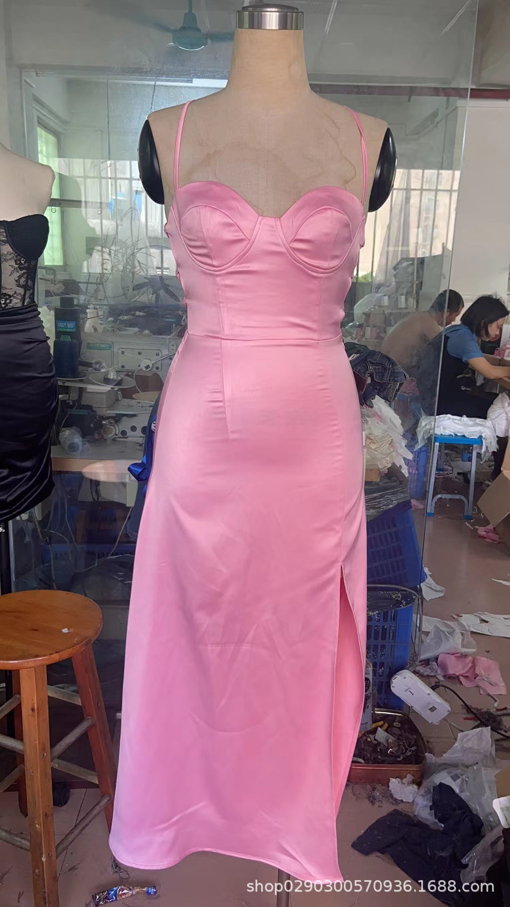 SDM04 new product Z home with the same suspender, silky slit backless dress,  wholesale, one piece is sent on behalf of Europe and the United States.