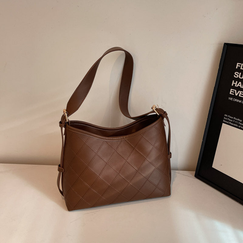 Rhombus small bag women's bag 2025 summer new trendy Korean version versatile shoulder bucket bag Internet celebrity fashion messenger bag