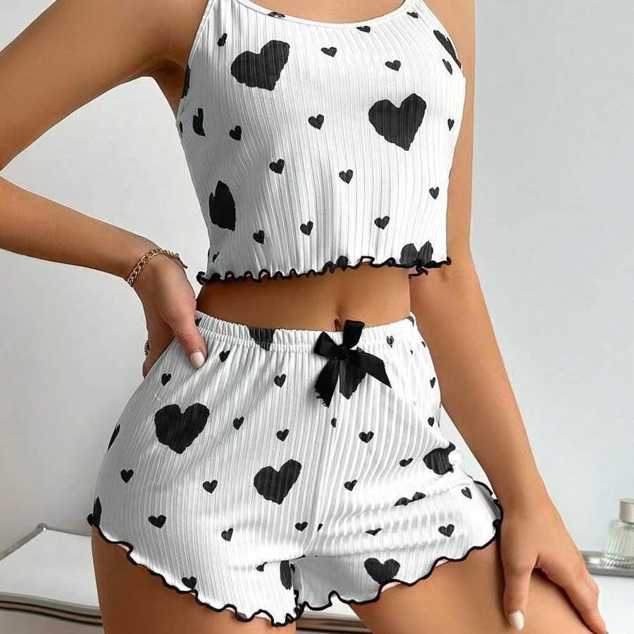 European and american style women's two-piece ribbed knit pajama set with heart print, camisole, and bowknot shorts