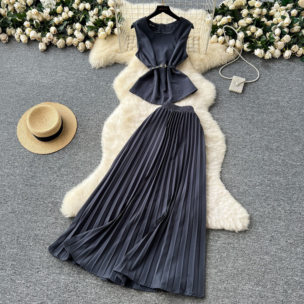 Light mature style strappy waist round neck sleeveless tops + high waistslimming look large swing pleated skirt frenchtwo-piece set