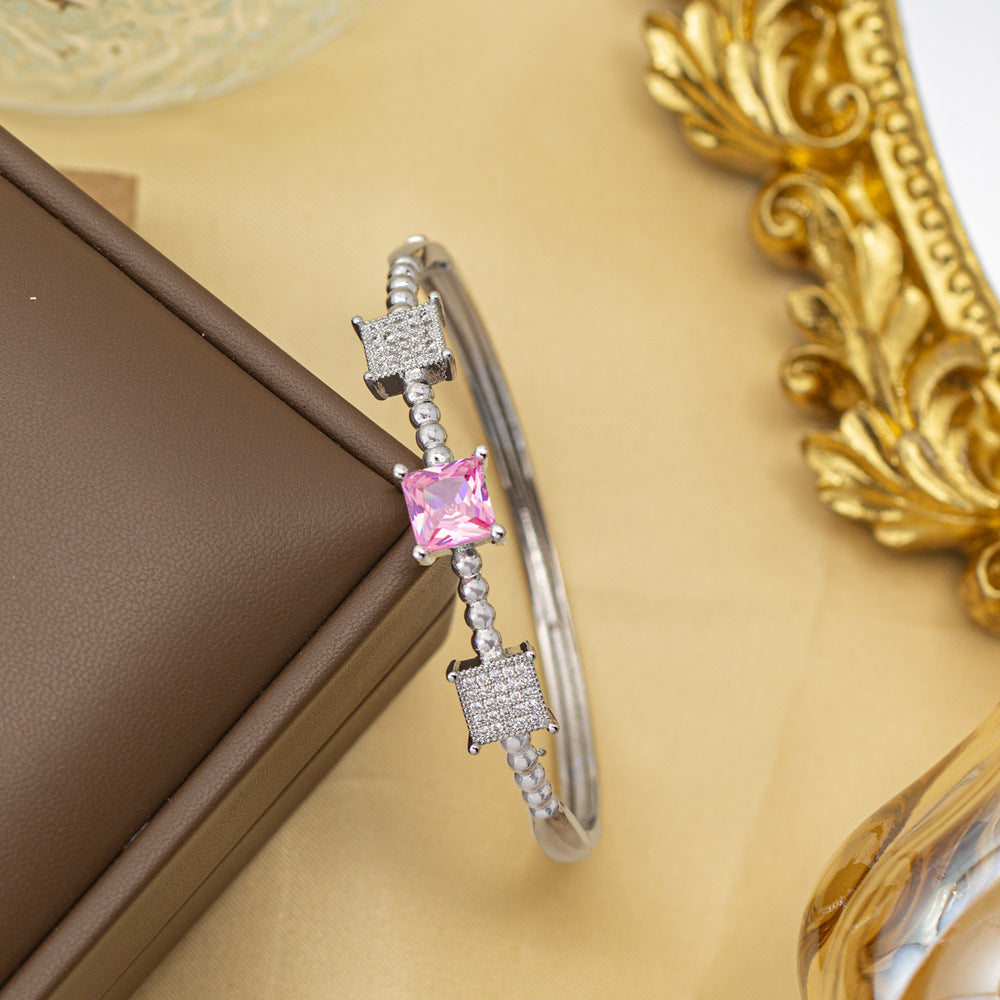 Bracelet female titanium steel fashion non-fading copper inlaid zirconium bracelet niche high-end fashion elegant jewelry wholesale hand jewelry