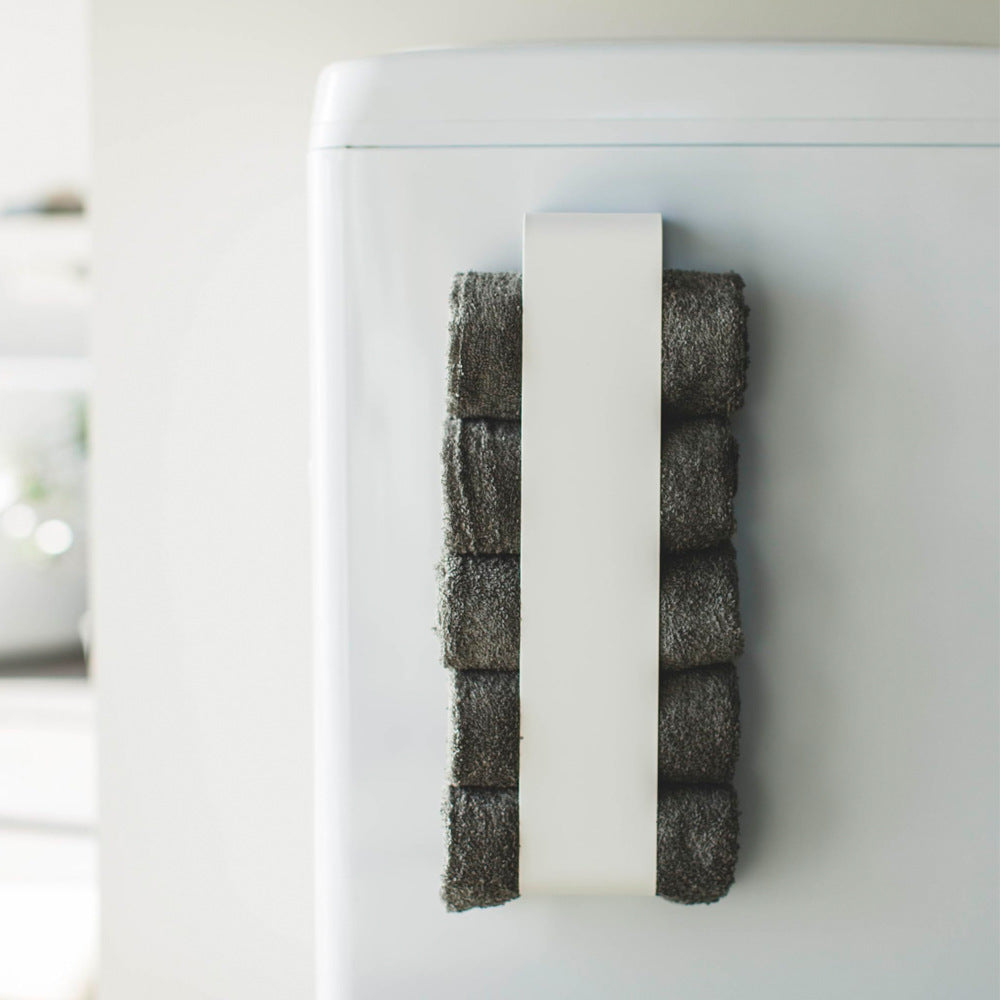 Yamazaki same simple non-punching magnetic large towel bathroom storage rack, large-capacity bath towel storage rack