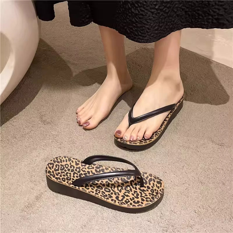 Trendy leopard print flip-flops for women - summer fashion, korean style, ins-inspired, outdoor wear, thong sandals